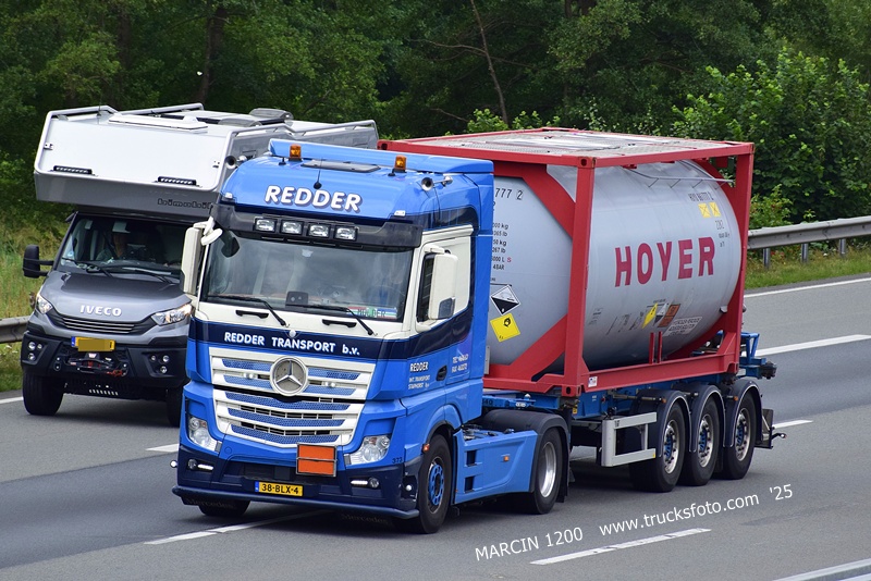 _DSC9077 REDDER TRANSPORT-crop-ACTROS MP4.JPG