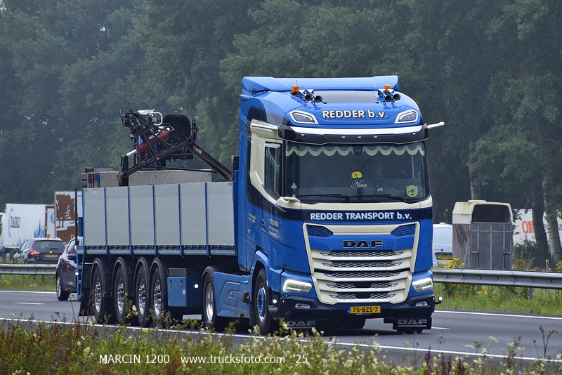_DSC9721 REDDER B.V.-crop-DAF XG.JPG