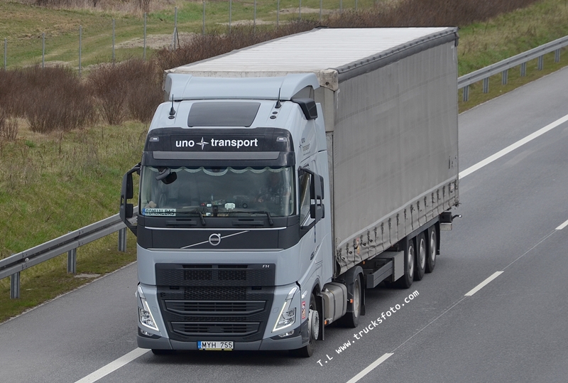 uno transport 1.JPG