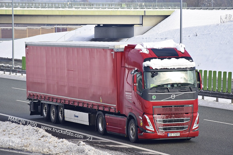 _DSC8349 GREGPOL-crop-VOLVO FH3.JPG