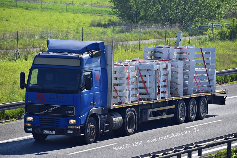 _DSC7759 ZEKON-crop-VOLVO FH12.JPG
