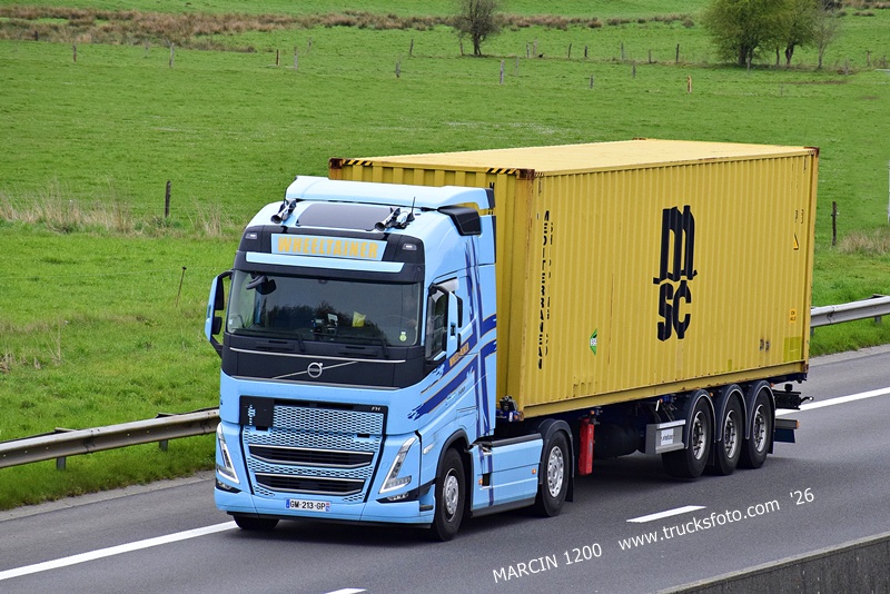 _DSC4834 WHEELTAINER-crop-VOLVO FH5.JPG
