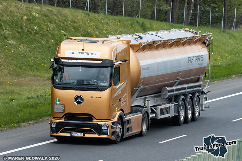 Mercedes-Benz Actros Procabin - RL-Trans.jpg