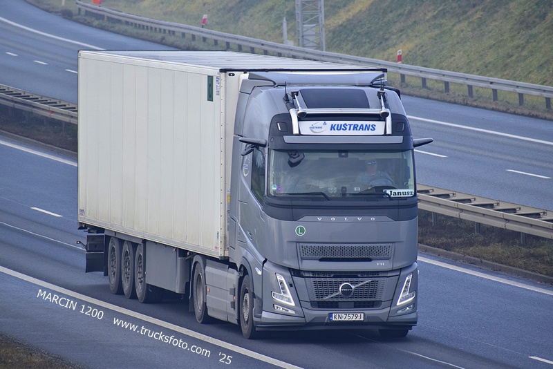 _DSC6748 KUŚTRANS-crop-VOLVO FH AERO.JPG
