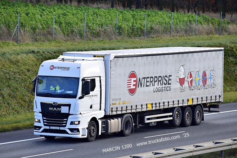 _DSC5002 ENTERPRISE-crop-MAN TGX II.JPG