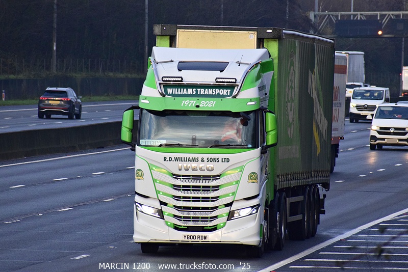 _DSC9281 R.D.WILLIAMS & SONS LTD-crop-IVECO S-WAY.JPG