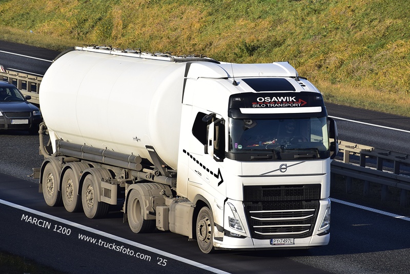 _DSC6980 OSAWIK-crop-VOLVO FH5.JPG