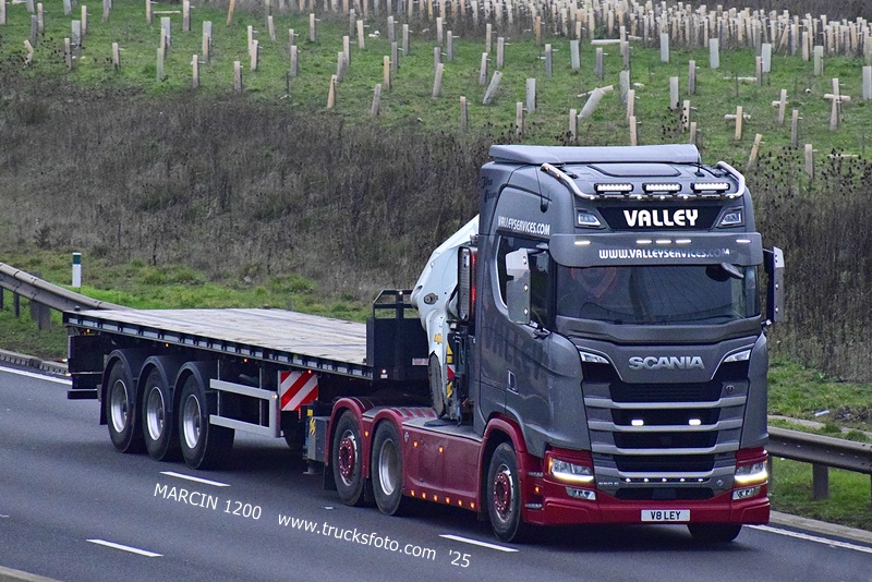 _DSC0484 VALLEY-crop-SCANIA S660 V8.JPG