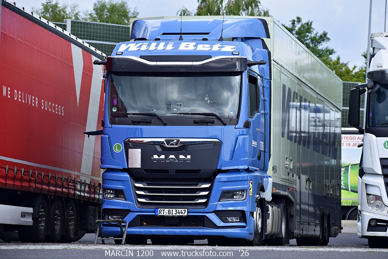 _DSC8080 WILLI BETZ-crop-MAN TGX II.JPG