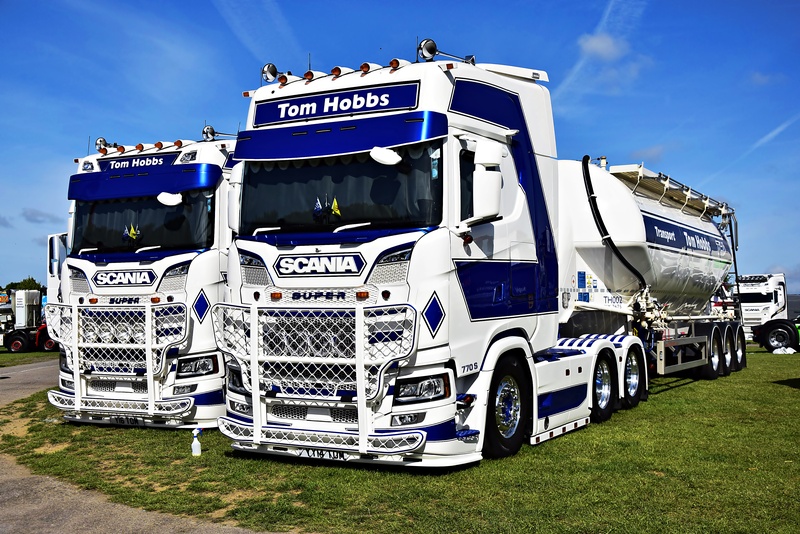 _DSC5181 Tom Hobbs.JPG