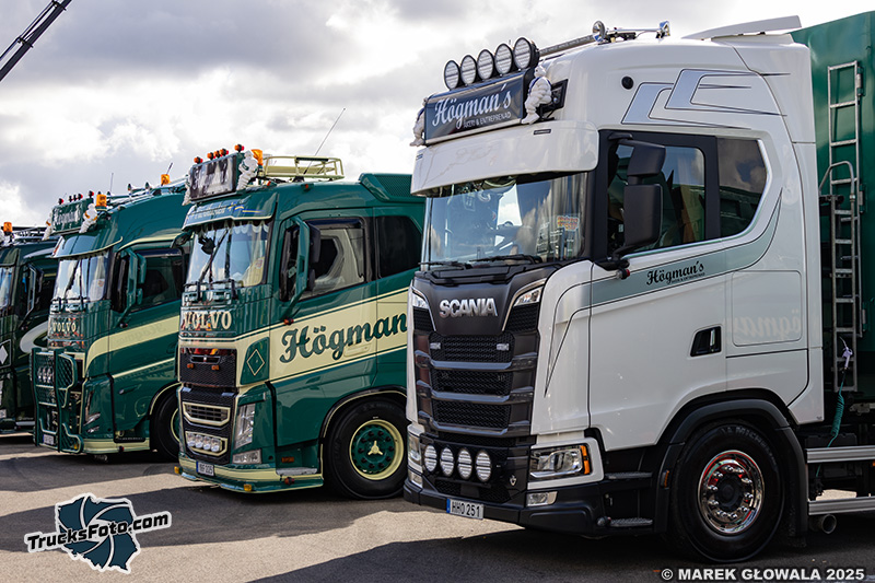 Scania 660S Hogmans.jpg