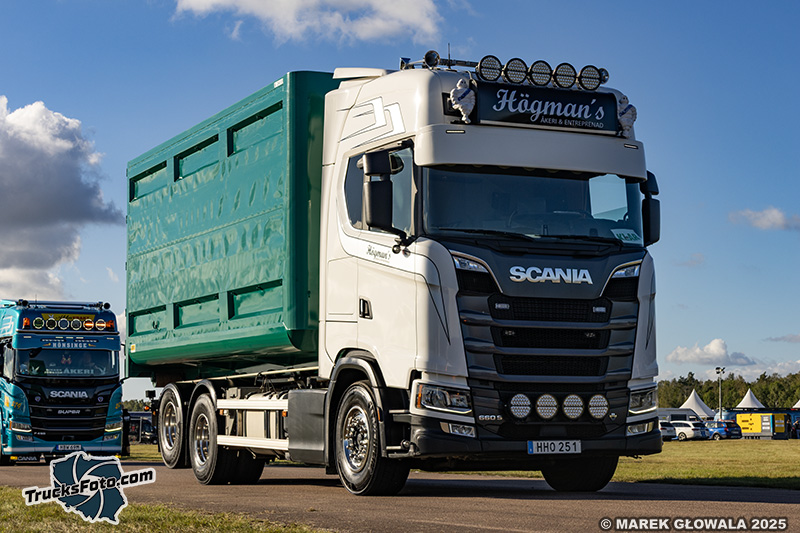 Scania 660S V8 - Hogman's.jpg