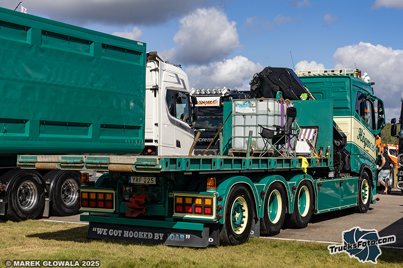Volvo FH4 Hogman's.jpg