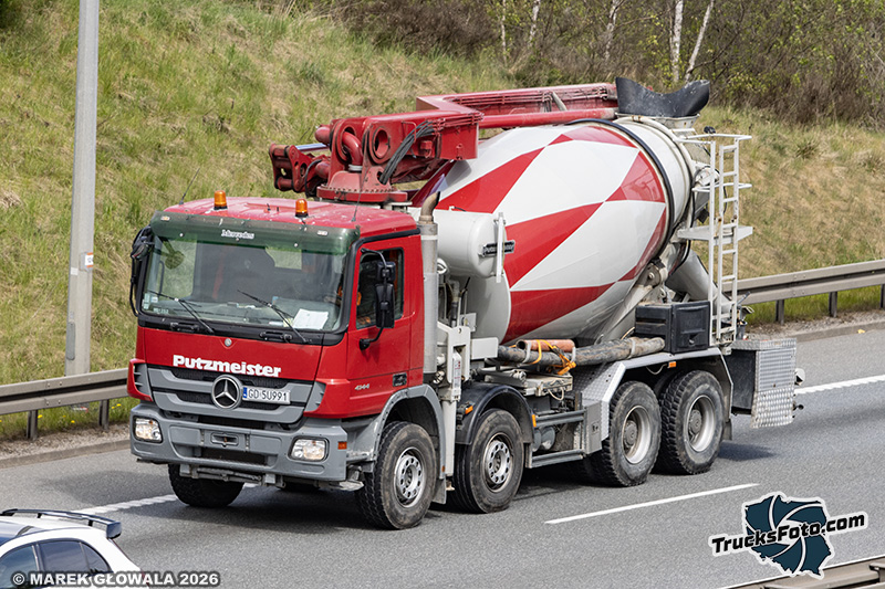 Mercedes-Benz Actros MP3 - Putzmeister.jpg