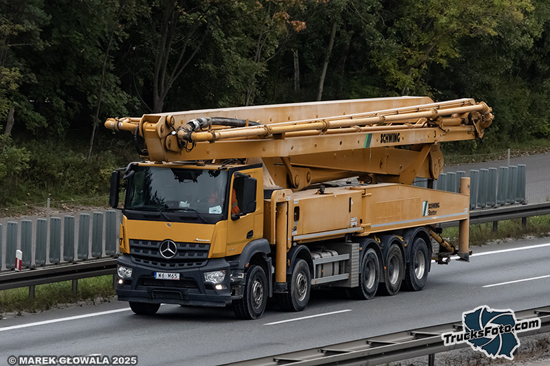 Mercedes-Benz Arocs 5045 Schwing.jpg