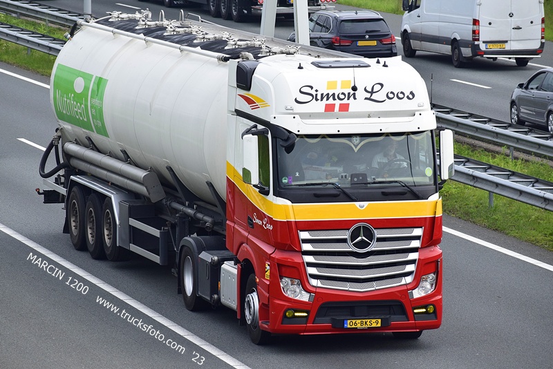 _DSC3297 SIMON LOOS-crop-ACTROS MP4.JPG