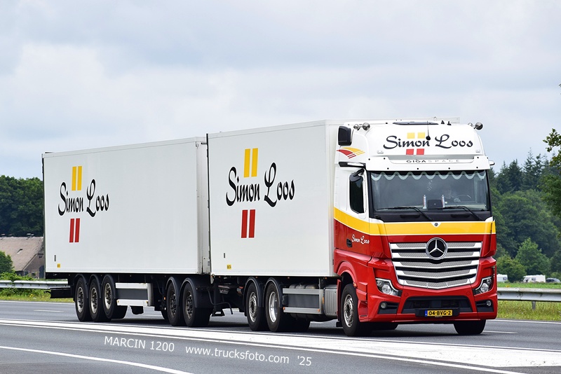 SIMON LOOS-crop-ACTROS MP5 - 25,25m.JPG