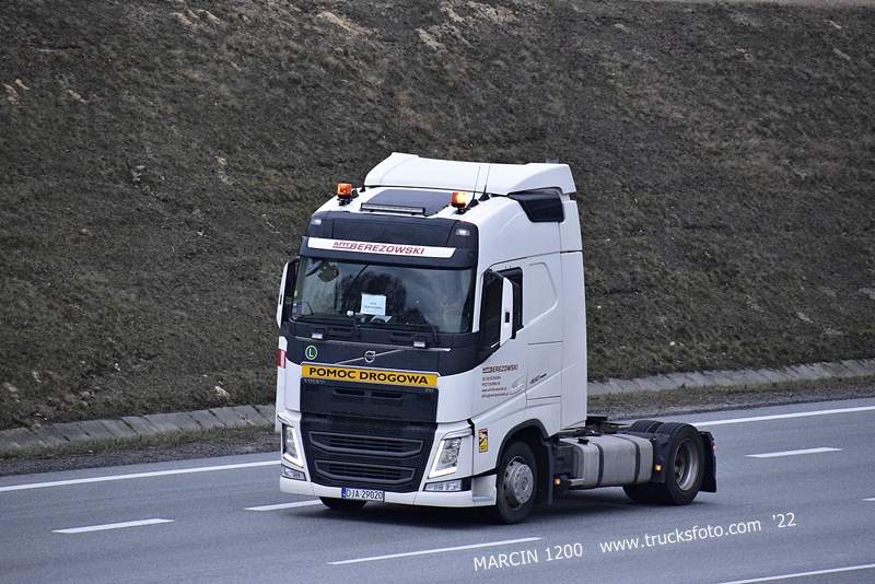 _DSC2872 MTT BEREZOWSKI-crop-VOLVO FH4.JPG