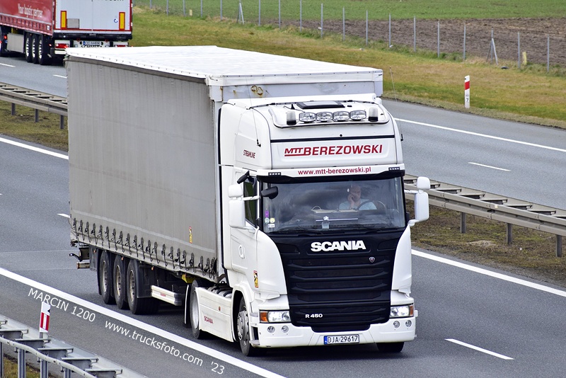 _DSC9699 MTT BEREZOWSKI-crop-SCANIA R450.JPG