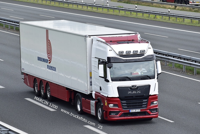 _DSC9343 BADENHOP FLEISCH-crop-MAN TGX II.JPG
