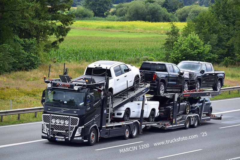 _DSC9286 AXESS-crop-VOLVO FH4.JPG