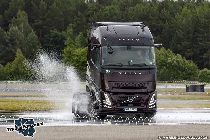 Volvo FH Aero demo.jpg