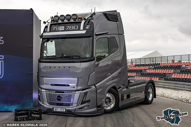 Volvo FH Aero FH16 780 - JFD Corp.jpg