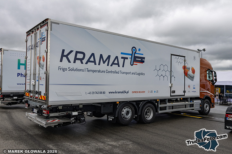 Volvo FH Aero - Kramat.jpg