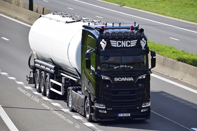 _DSC6672 CNC-crop-SCANIA S530 V8.JPG
