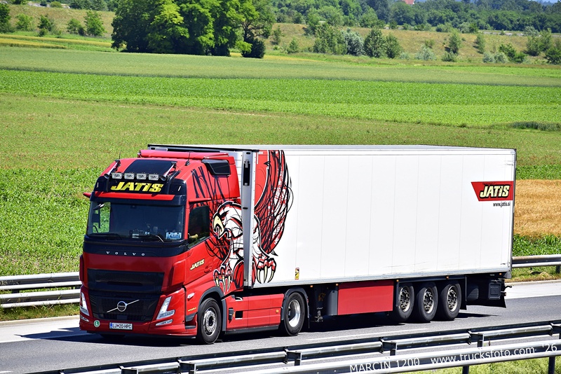 _DSC9192 JATIS-crop-VOLVO FH AERO.JPG