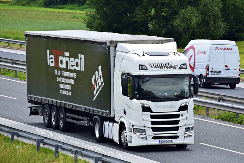 _DSC8213 SUBOTIC TRANSPORT-crop-SCANIA R450 NG.JPG
