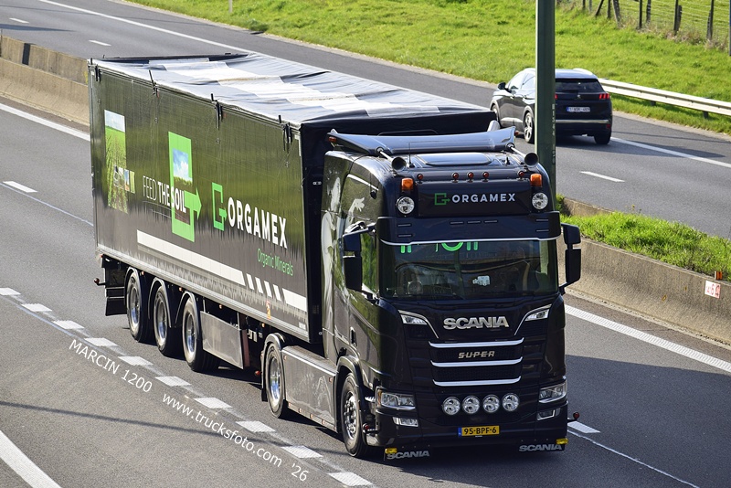 _DSC6808 ORGAMEX-crop-SCANIA R NG.JPG