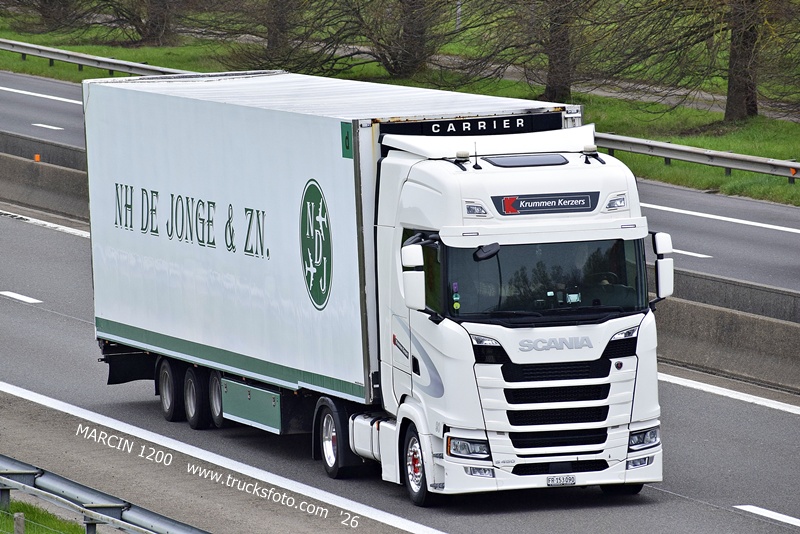 _DSC5091 KRUMMEN KERZERS-crop-SCANIA S540.JPG
