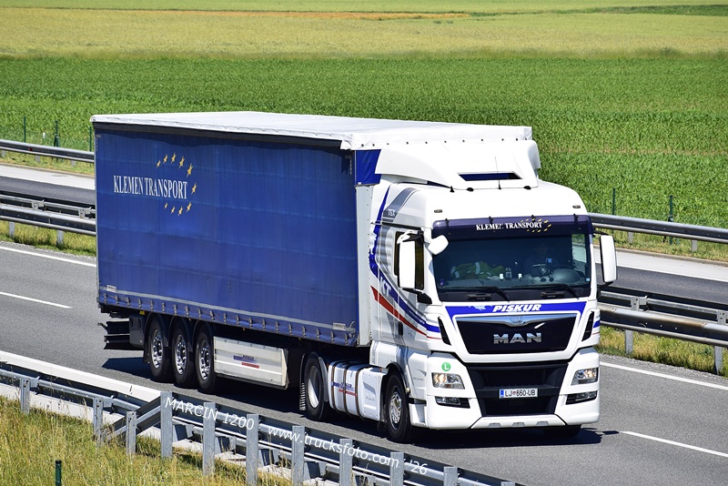 _DSC8873 PISKUR KLEMEN TRANSPORT-crop-MAN TGX.JPG