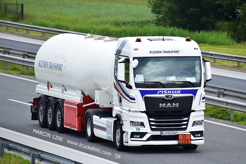 _DSC8118 Klemen Transport Piskur-crop-MAN TGX II.JPG