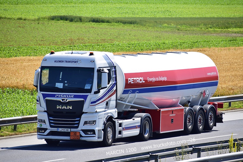 _DSC8790 PISKUR KLEMEN TRANSPORT-crop-MAN TGX II.JPG
