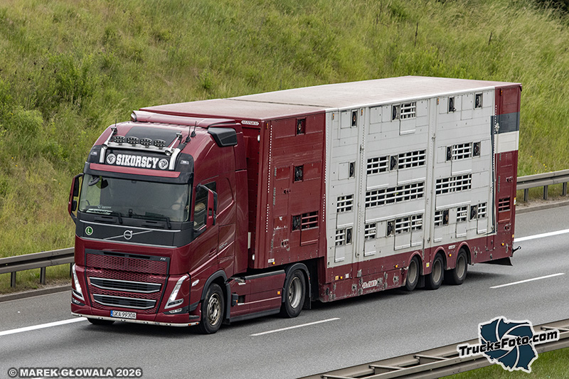Volvo FH5 - Sikorscy.jpg