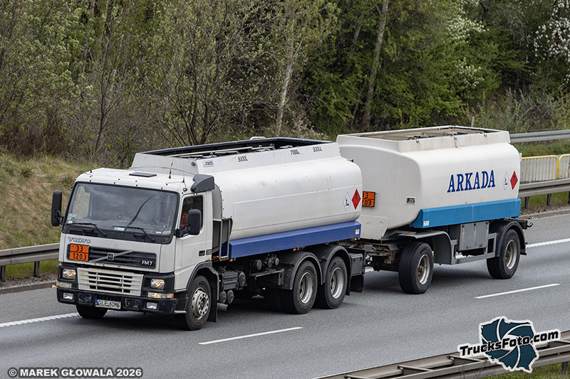 Volvo FM7 - Arkada.jpg