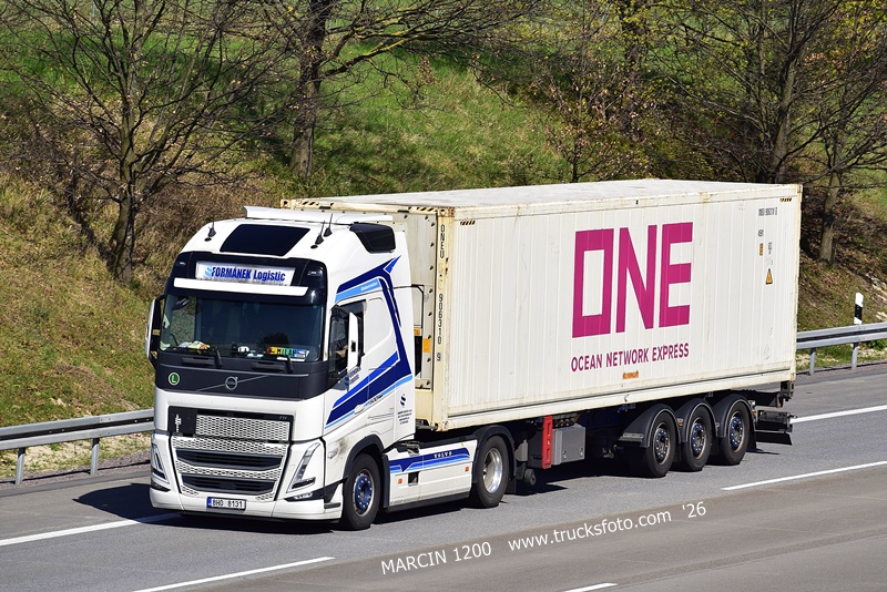 _DSC7147 FORMANEK LOGISTIC-crop-VOLVO FH5.JPG