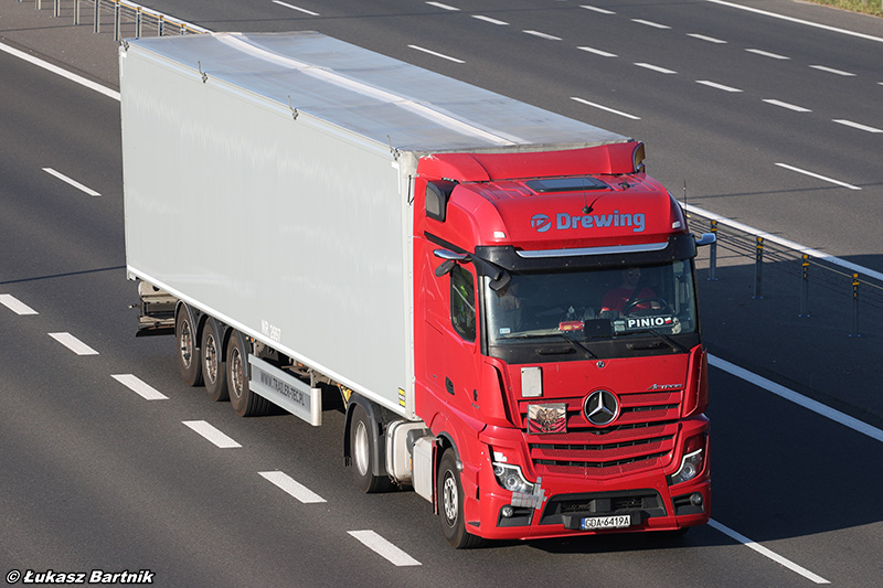 IMG_0283 Mercedes-Benz Actros Drewing.jpg