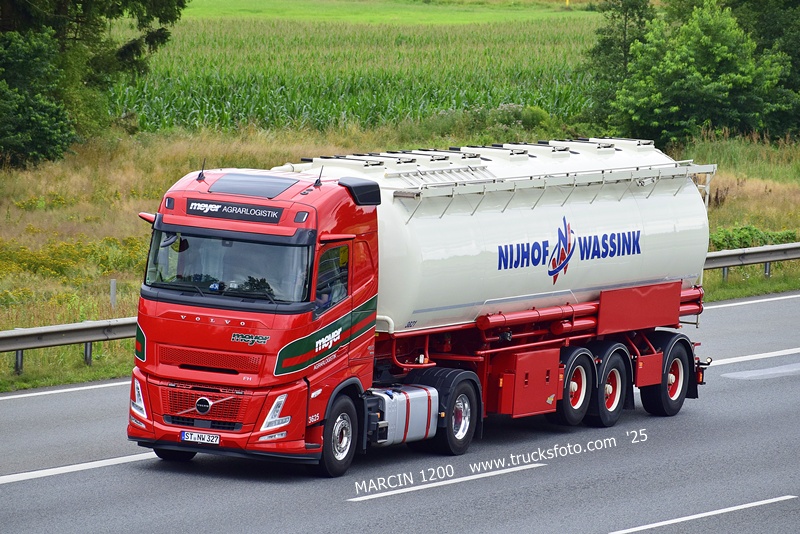 _DSC9425 MEYER AGRARLOGISTIK-crop-VOLVO FH AERO.JPG