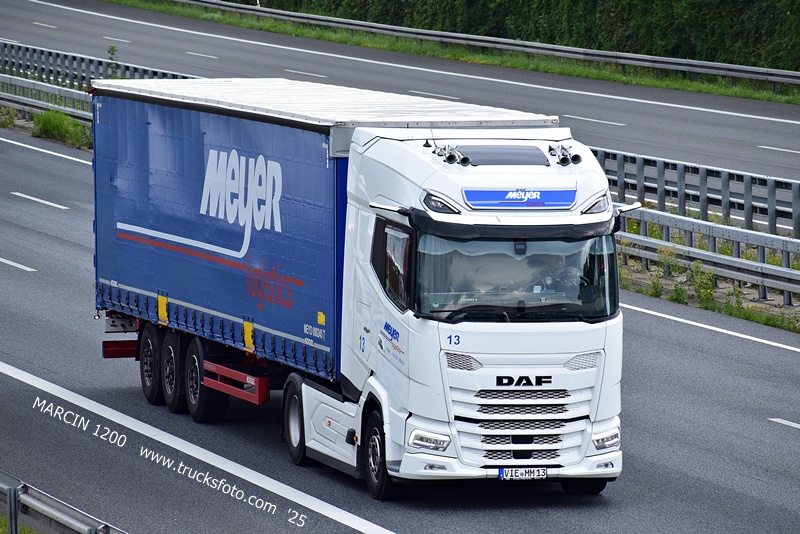 _DSC7863 MEYER-crop-DAF XG+.JPG
