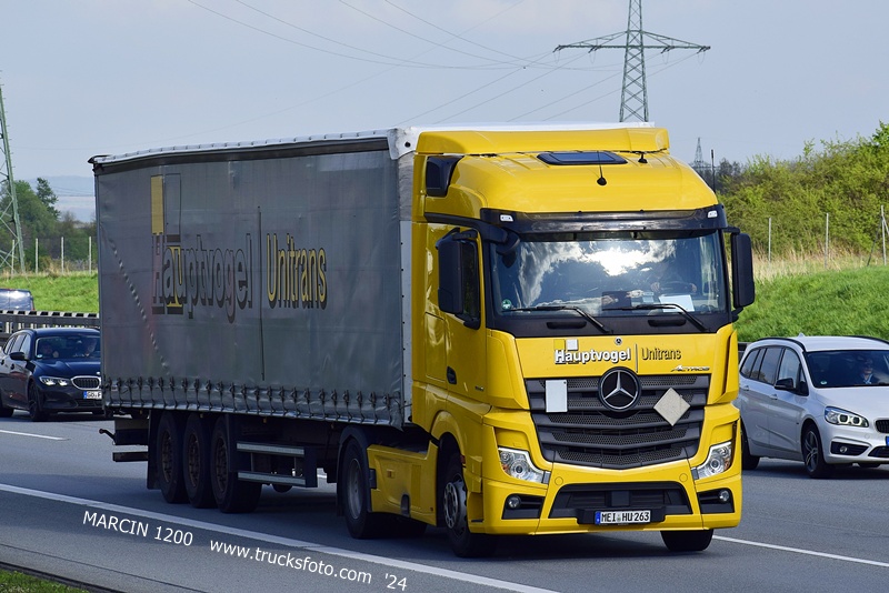 _DSC2188 HAUPTVOGEL UNITRANS-crop-ACTROS MP5.JPG