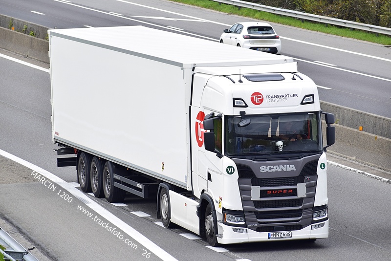 _DSC5542 TRANSPARTNER LOGISTICS-crop-SCANIA S500 SUPER.JPG