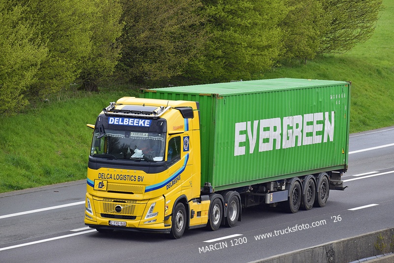 _DSC5398 DELBEEKE-crop-VOLVO FH AERO.JPG