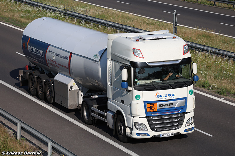 IMG_0338 DAF XF Gazgrod.jpg