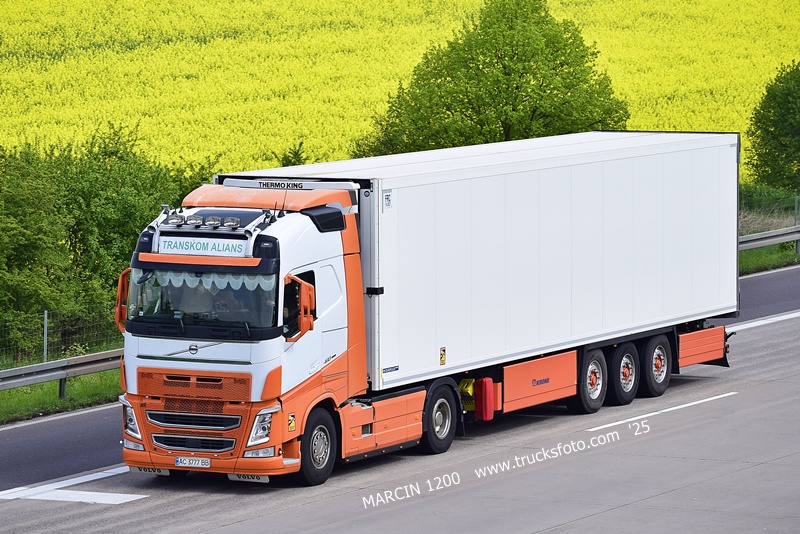 _DSC4822 TRANSKOM ALIANS-crop-VOLVO FH4.JPG