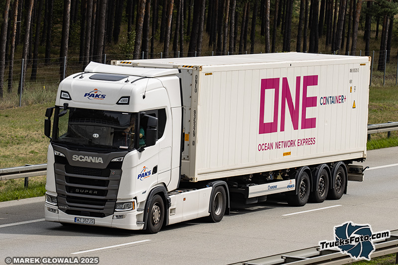 Scania 460S Super - Paks.jpg