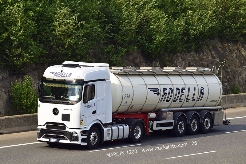 _DSC9844 Rodella-crop-ActrosL ProCabin.JPG