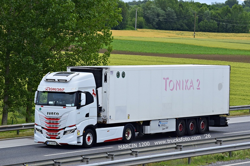 _DSC8163 REMONA-crop-IVECO S-WAY.JPG